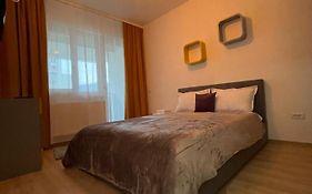 Luxury Q Residence Near Center