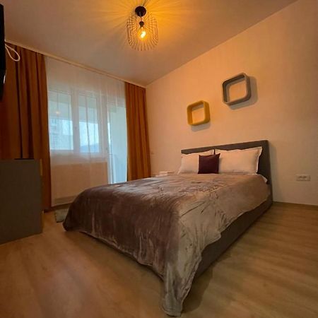 Luxury Q Residence Near Center Iasi Exterior foto
